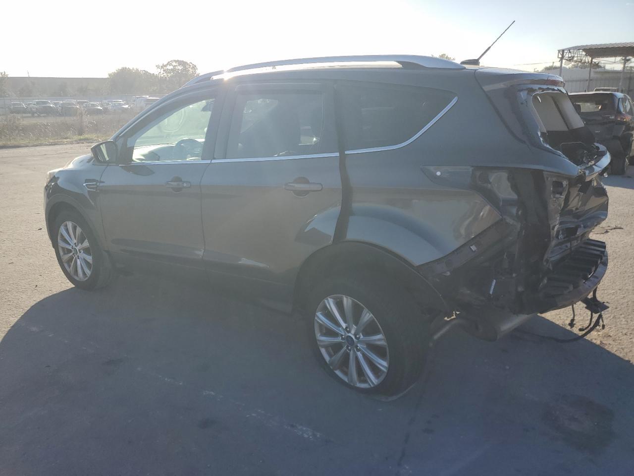 2017 FORD ESCAPE TIT - Image 2