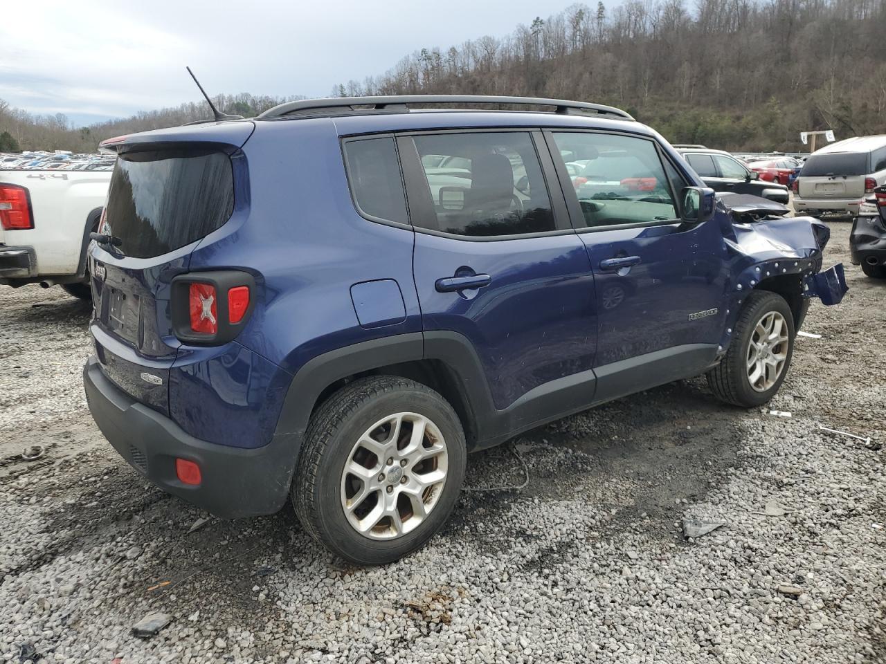 2016 JEEP RENEGADE L - Image 3