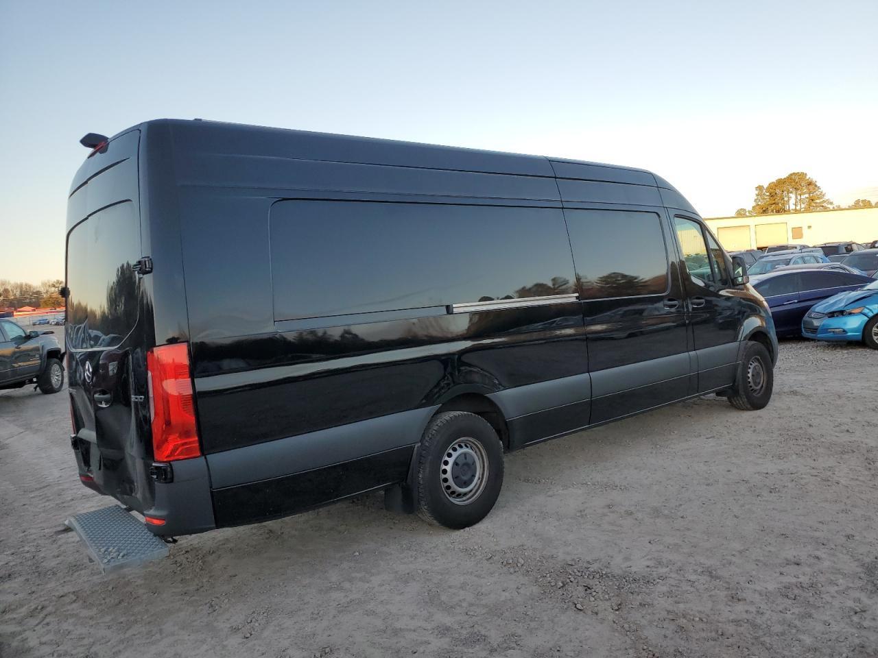 2024 MERCEDES-BENZ SPRINTER 2 - Фото 3