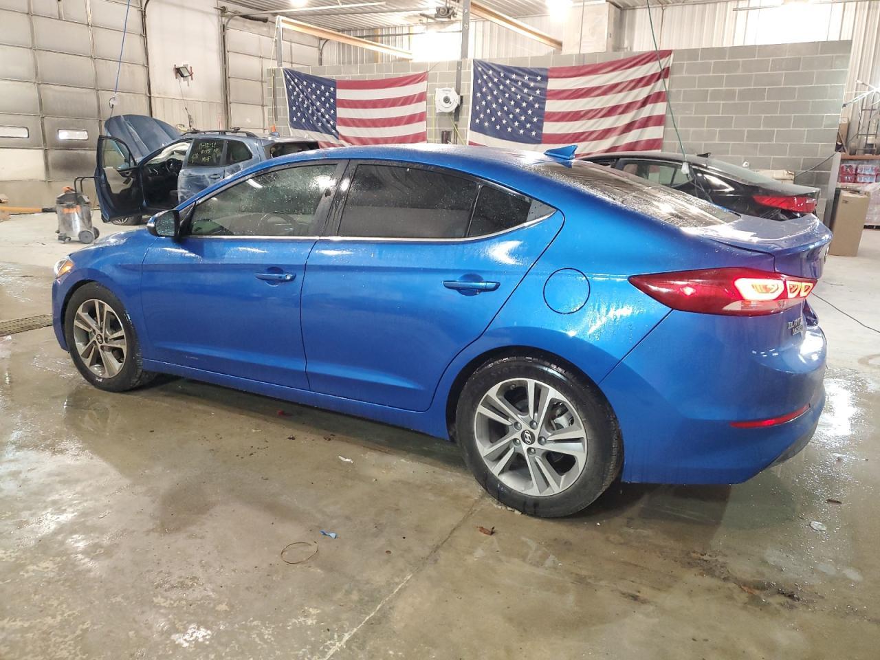 2018 HYUNDAI ELANTRA SE - Фото 2