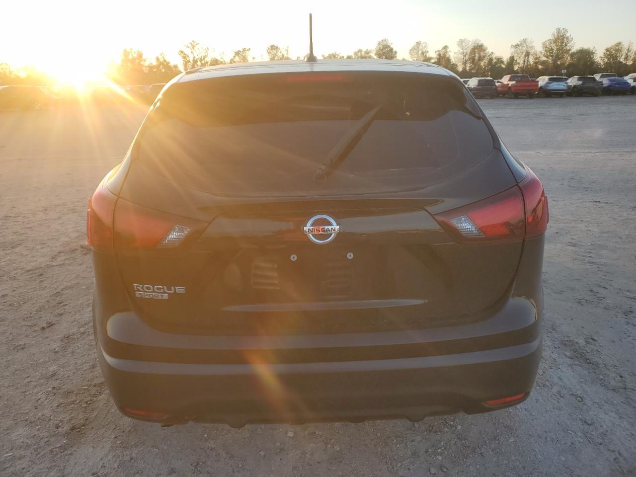 2017 NISSAN ROGUE SPOR - Image 6