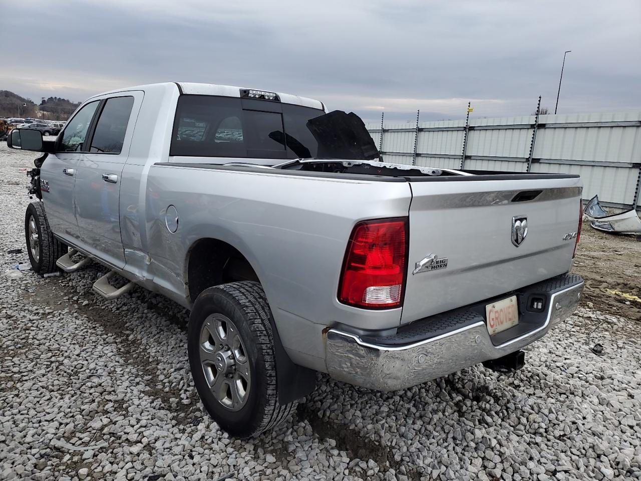 2018 RAM 2500 SLT - Image 2