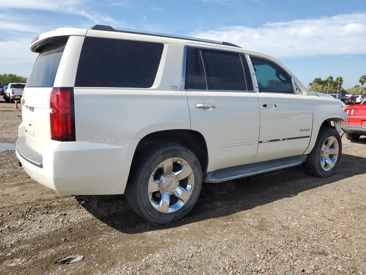2015 CHEVROLET TAHOE C150 - Фото 3