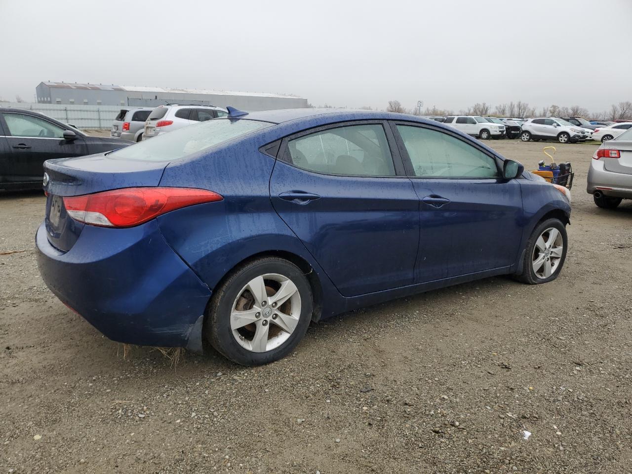 2013 HYUNDAI ELANTRA GL - Image 3