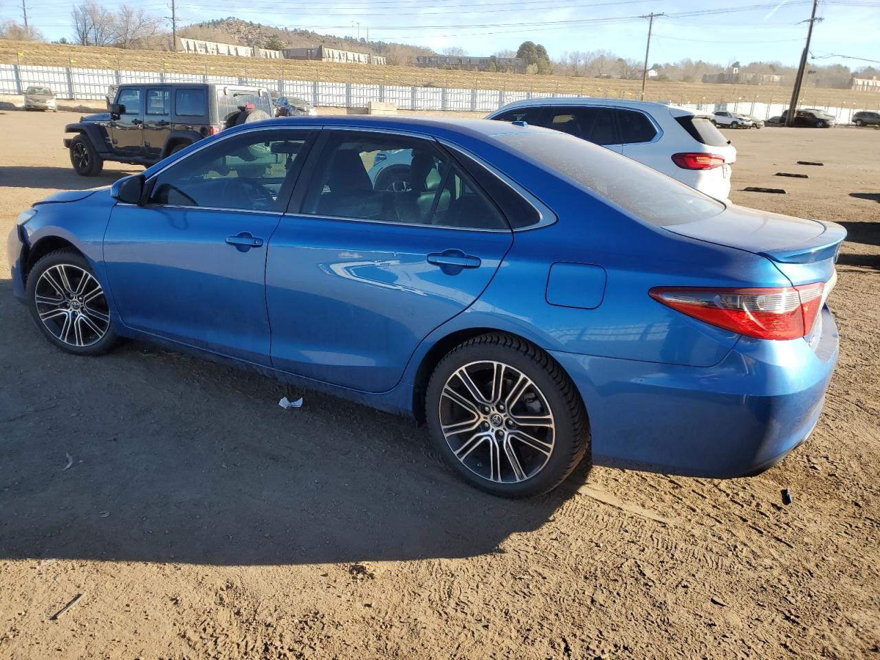 2016 TOYOTA CAMRY LE - Фото 2