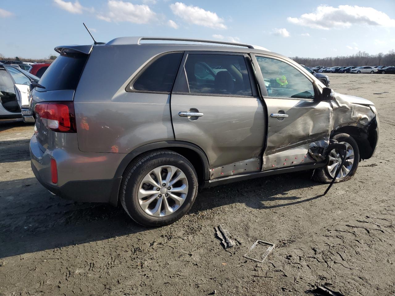 2015 KIA SORENTO EX - Image 3