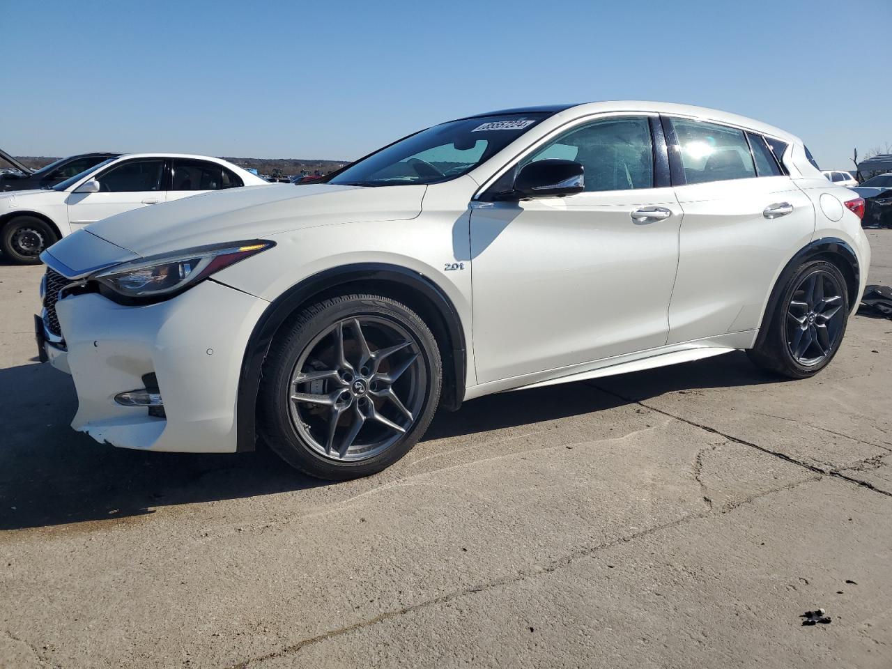 2017 INFINITI QX30 BASE car image