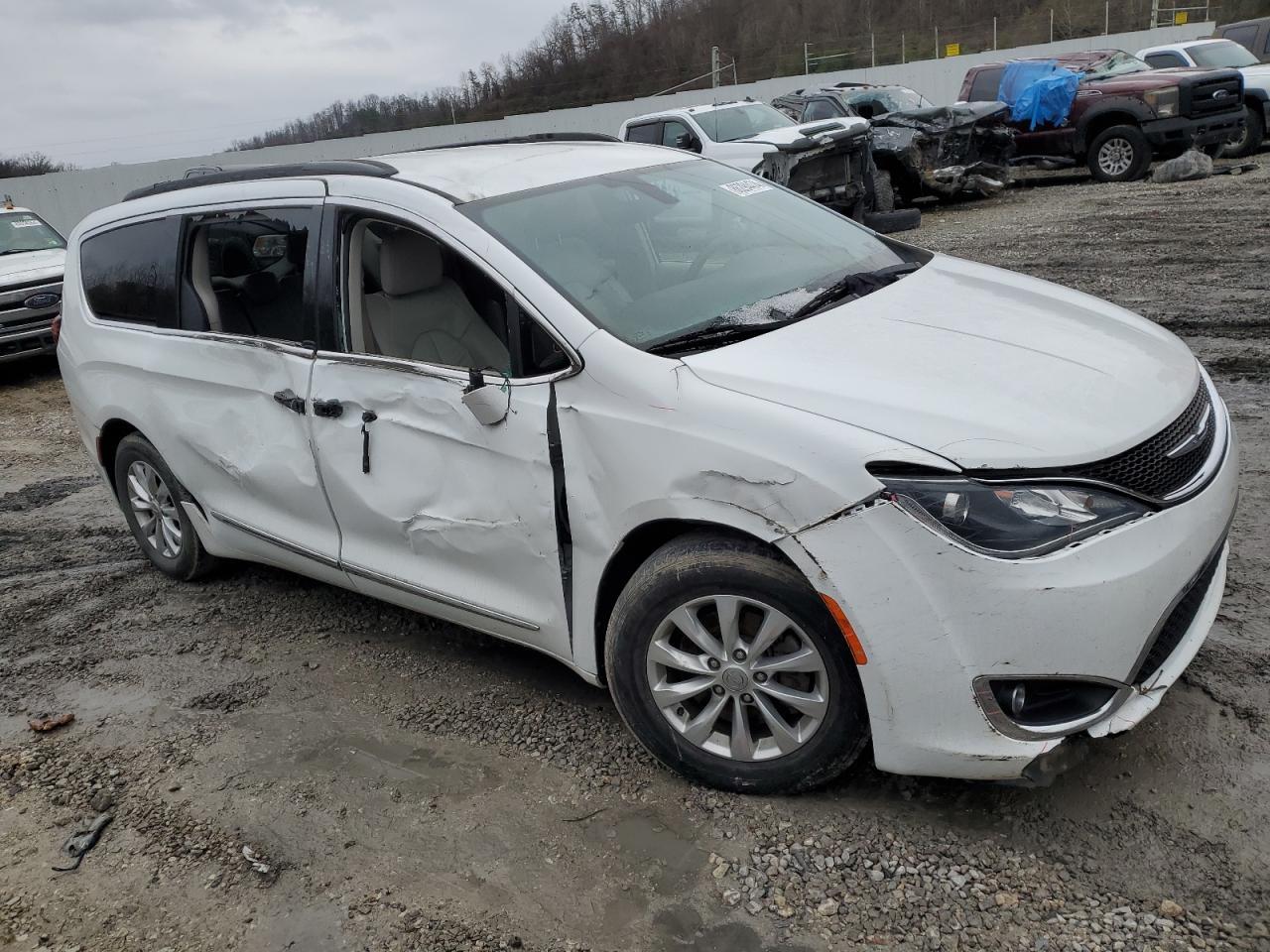 2017 CHRYSLER PACIFICA T - Фото 4