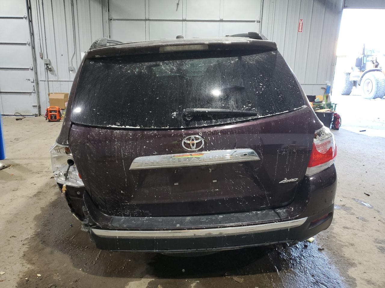 2011 TOYOTA HIGHLANDER - Image 6