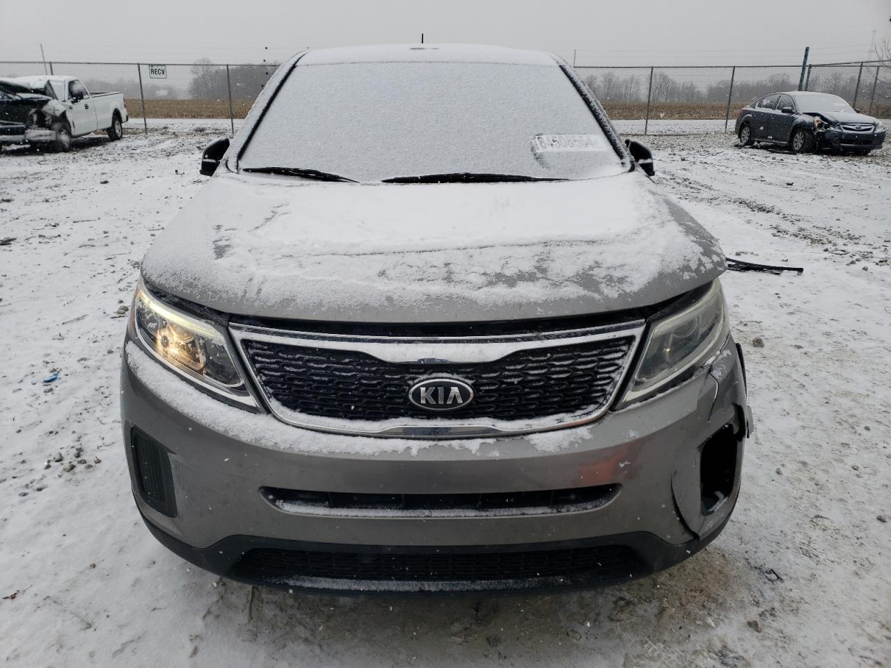 2014 KIA SORENTO LX - Image 5