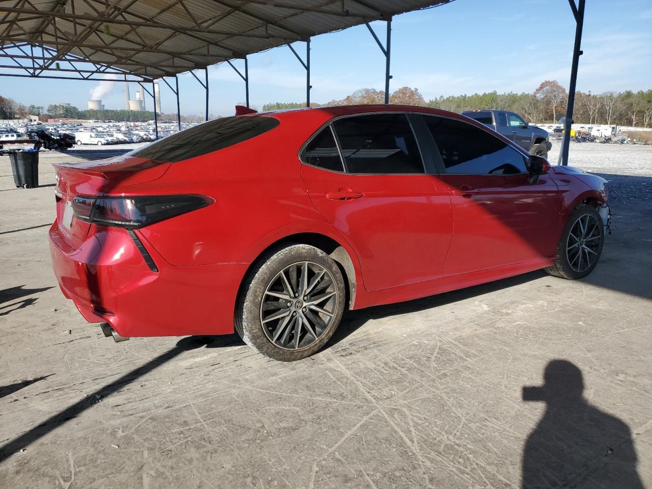 2021 TOYOTA CAMRY SE - Фото 3