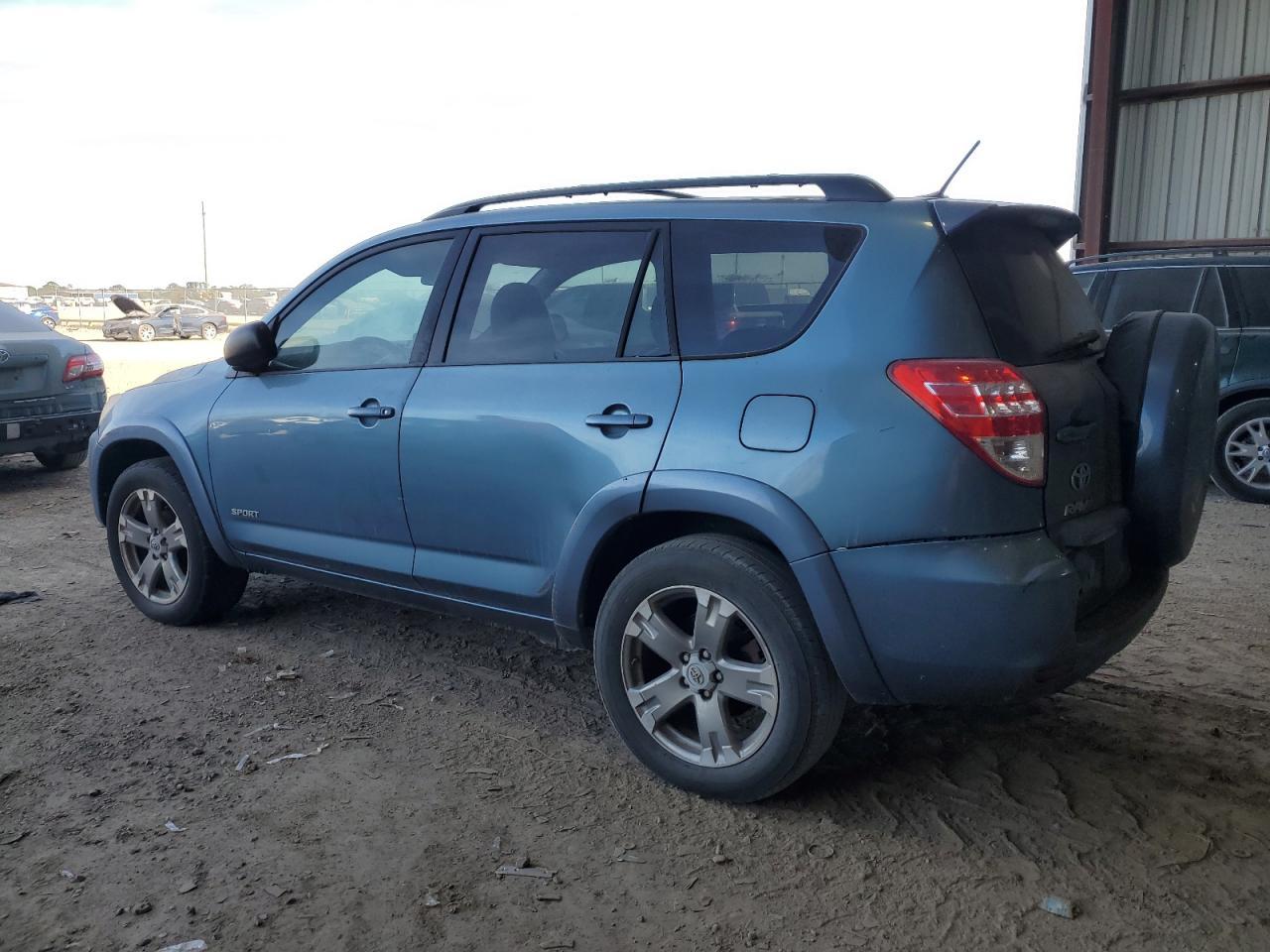 2011 TOYOTA RAV4 SPORT - Фото 2