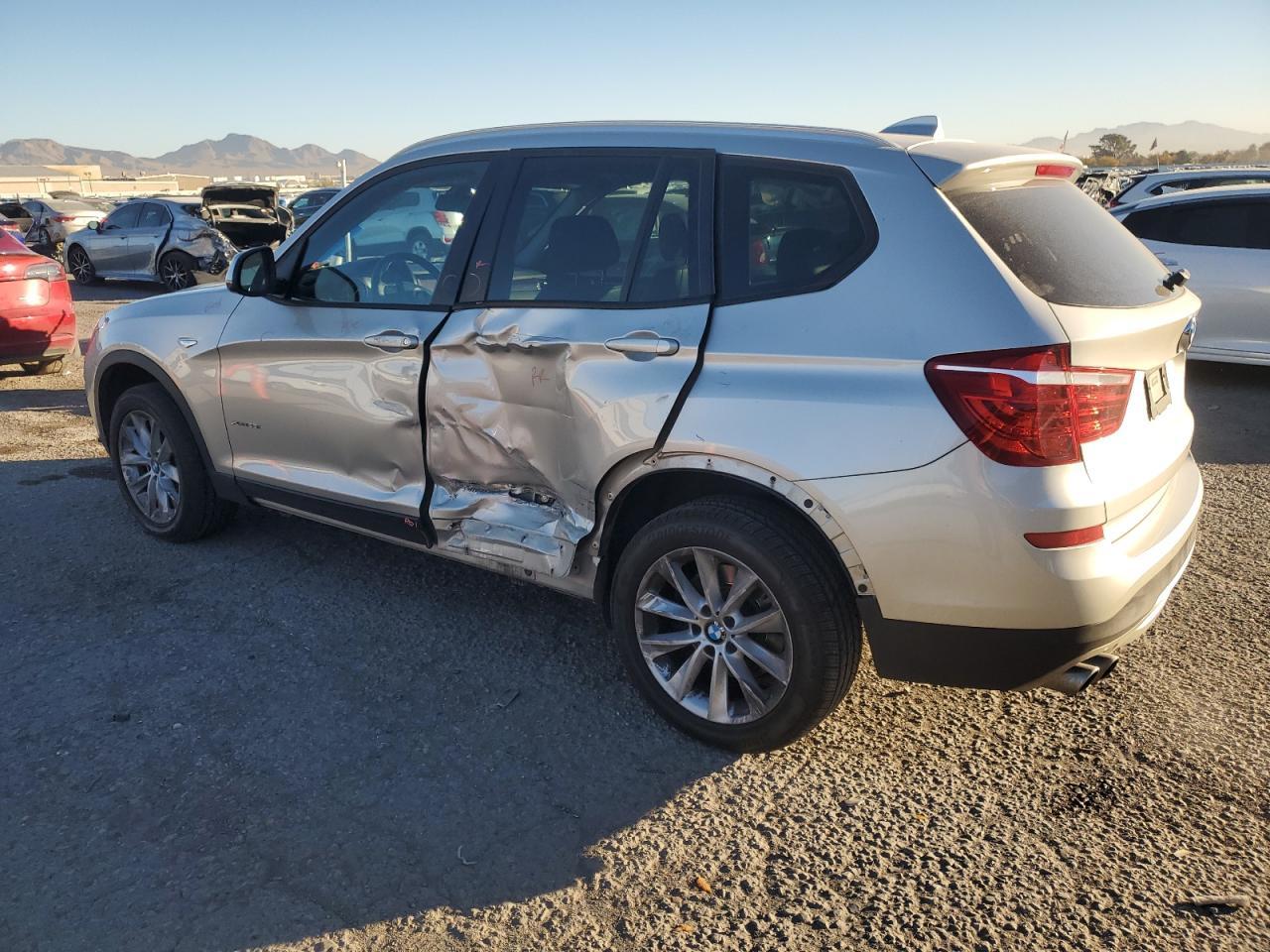 2016 BMW X3 XDRIVE2 - Фото 2