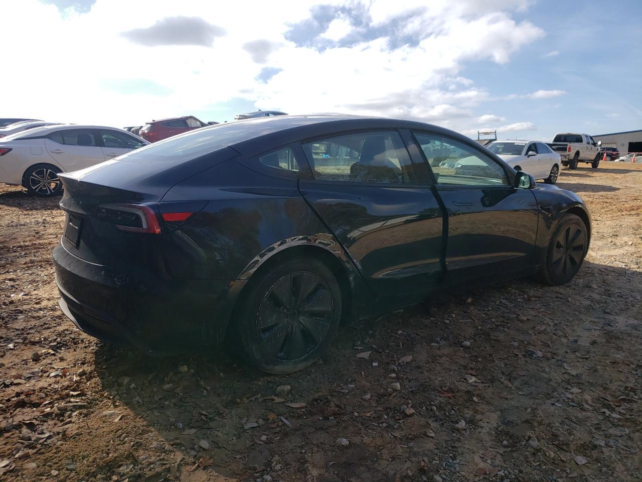 2024 TESLA MODEL 3 - Image 3