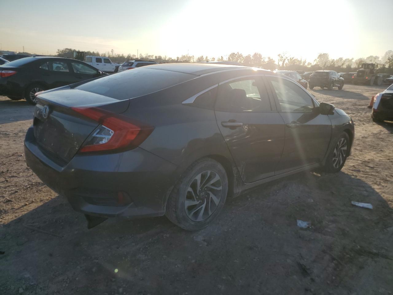 2016 HONDA CIVIC EX - Фото 3