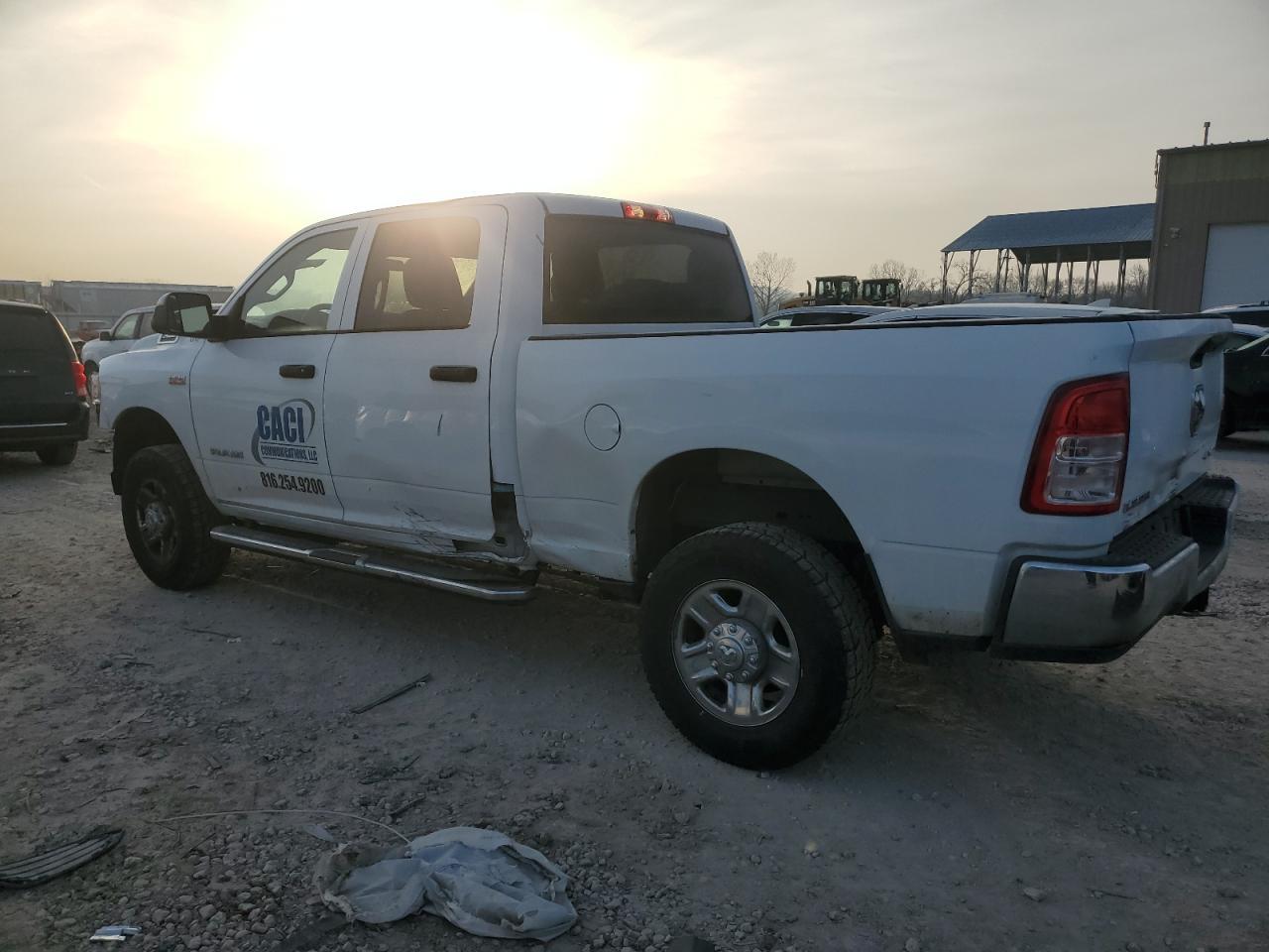 2022 RAM 2500 TRADE - Image 2