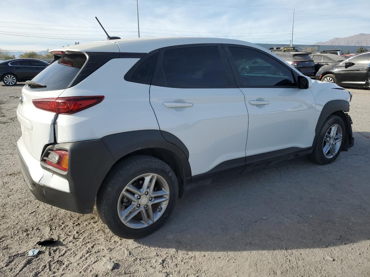 2020 HYUNDAI KONA SE - Фото 3