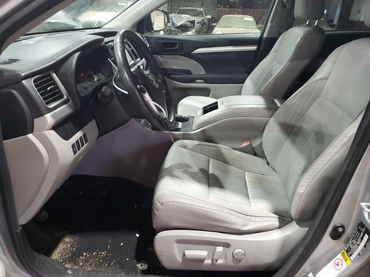 2015 TOYOTA HIGHLANDER - Image 7