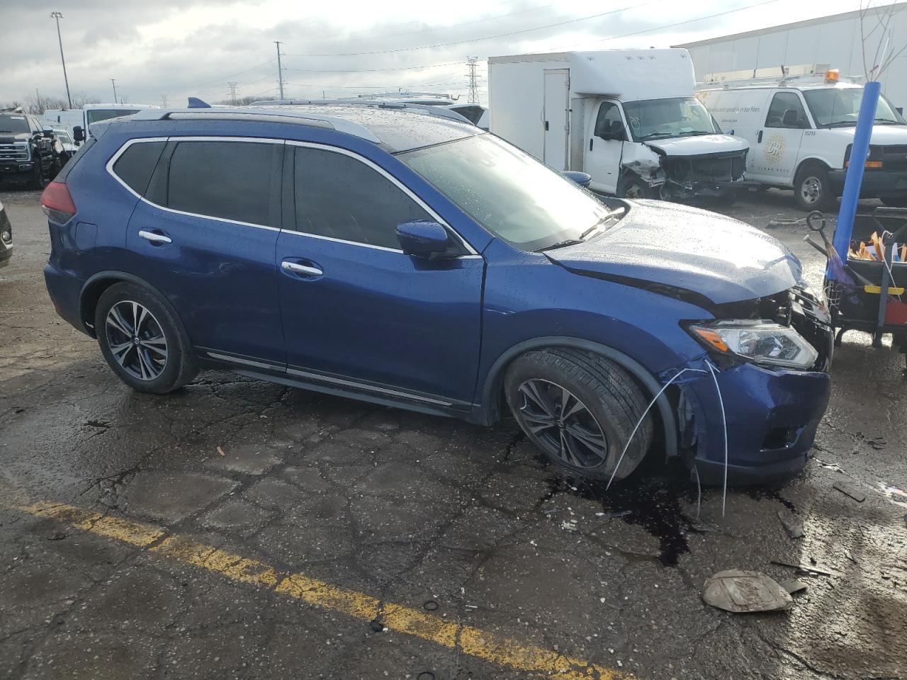 2018 NISSAN ROGUE S - Фото 4