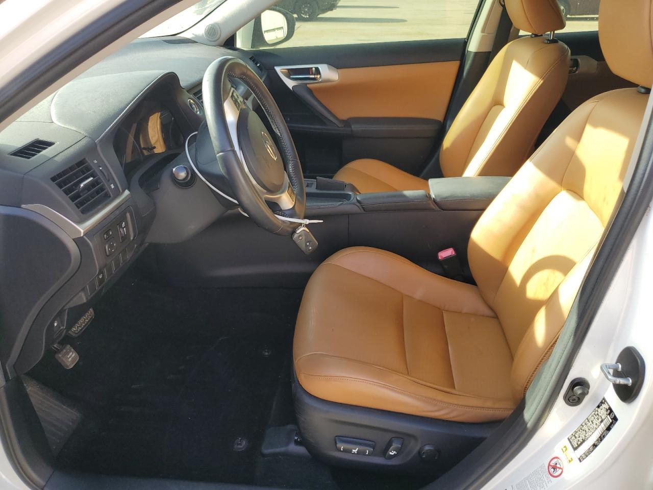 2013 LEXUS CT 200 - Image 7