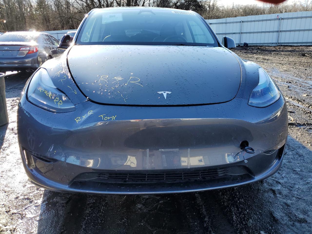 2024 TESLA MODEL Y - Фото 5