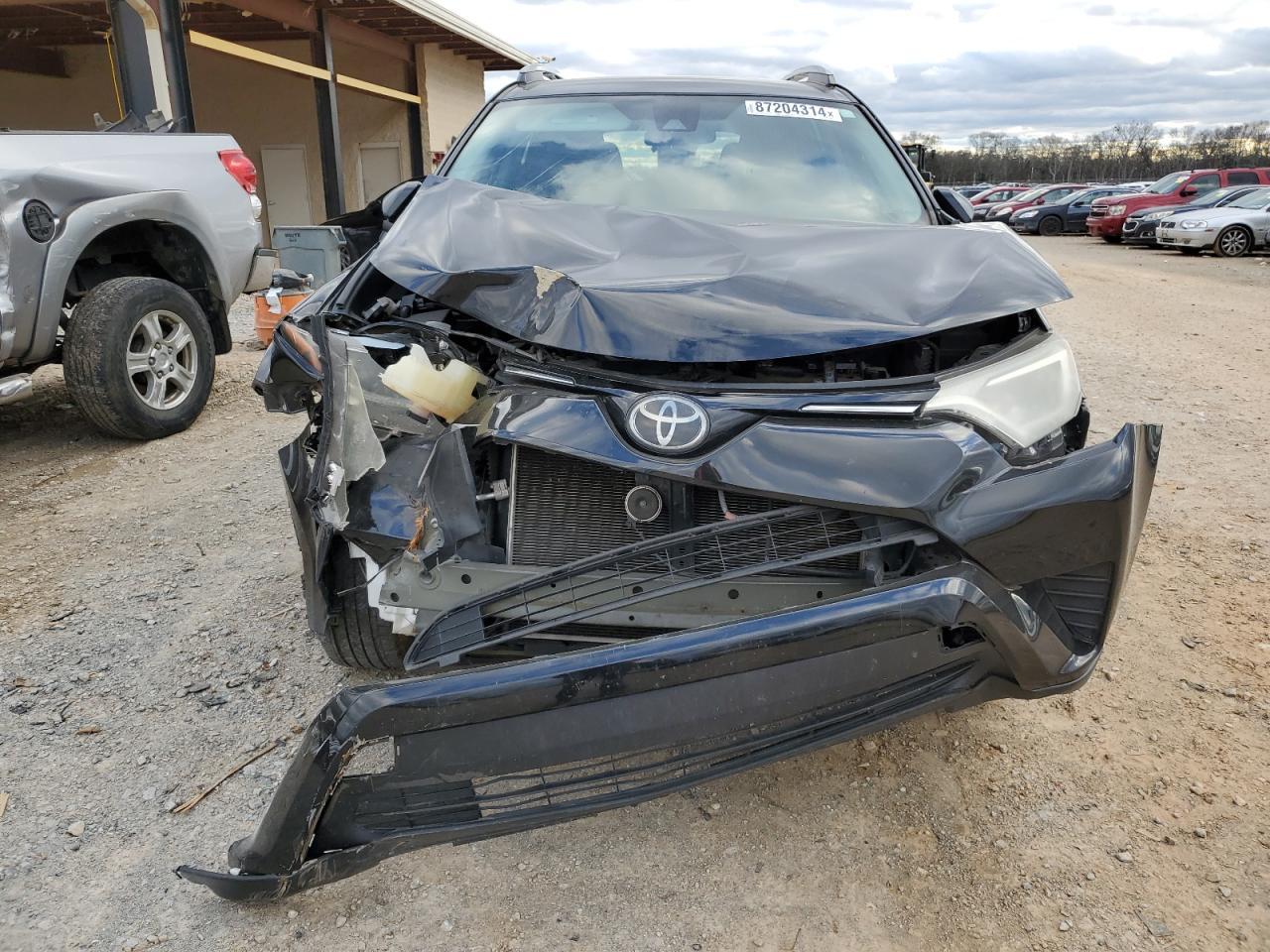 2018 TOYOTA RAV4 LE - Фото 5