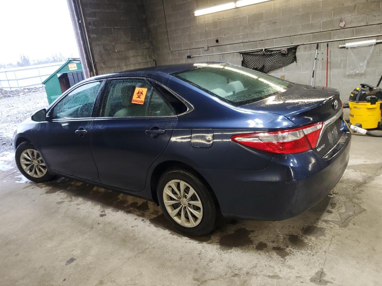 2016 TOYOTA CAMRY LE - Image 2