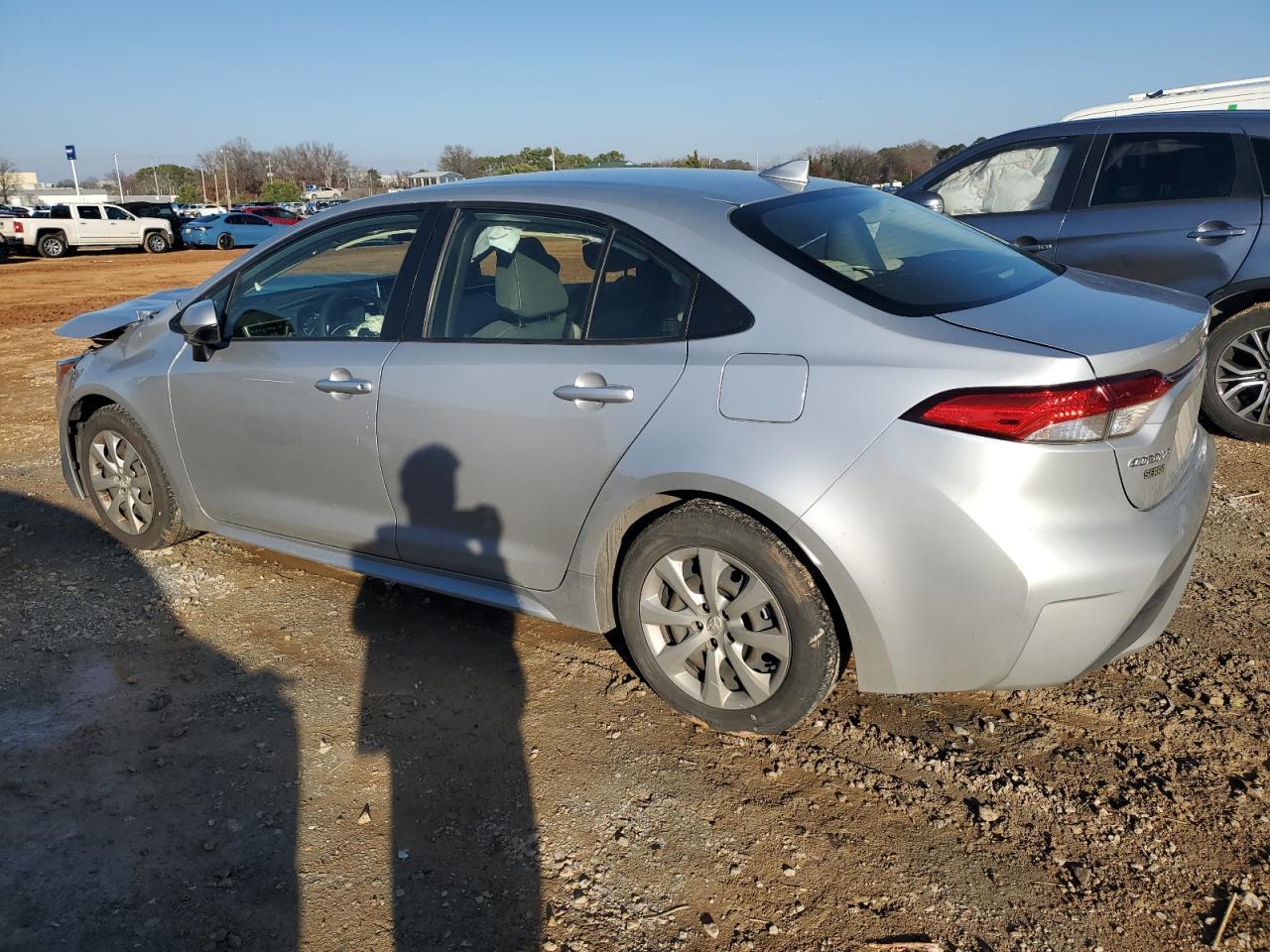 2021 TOYOTA COROLLA LE - Фото 2