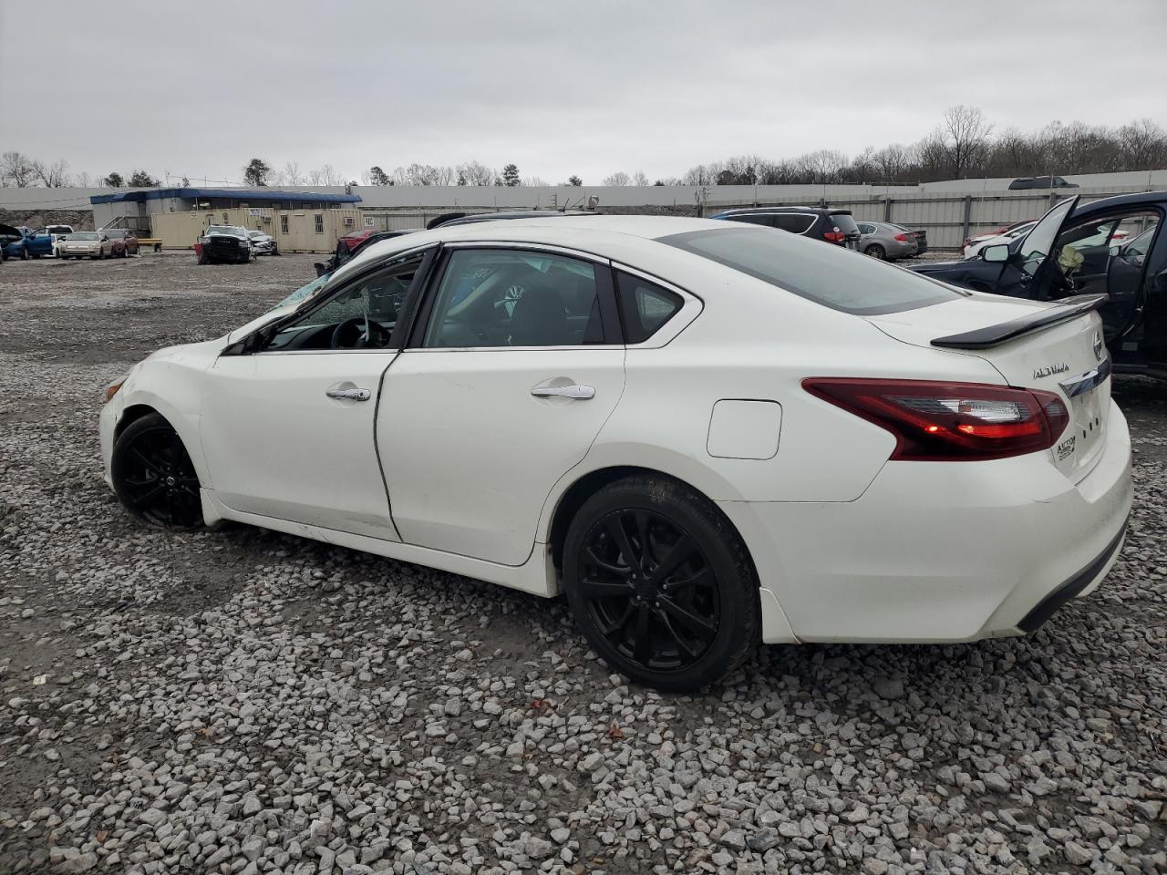 2017 NISSAN ALTIMA 2.5 - Image 2