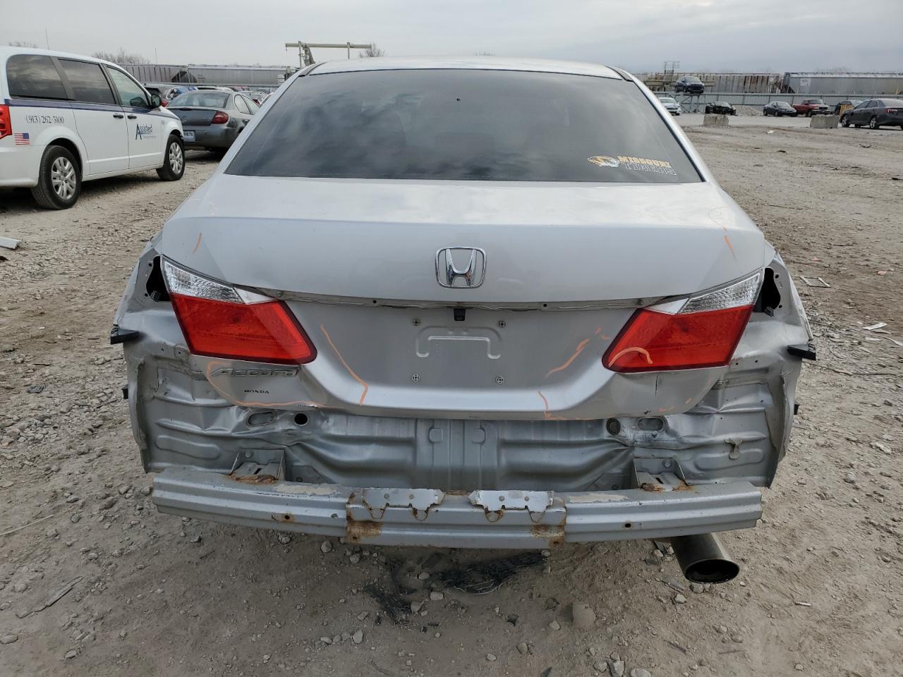 2014 HONDA ACCORD LX - Image 6