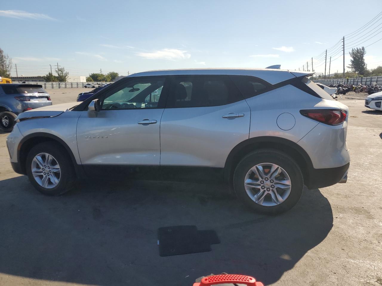 2022 CHEVROLET BLAZER 2LT - Image 2