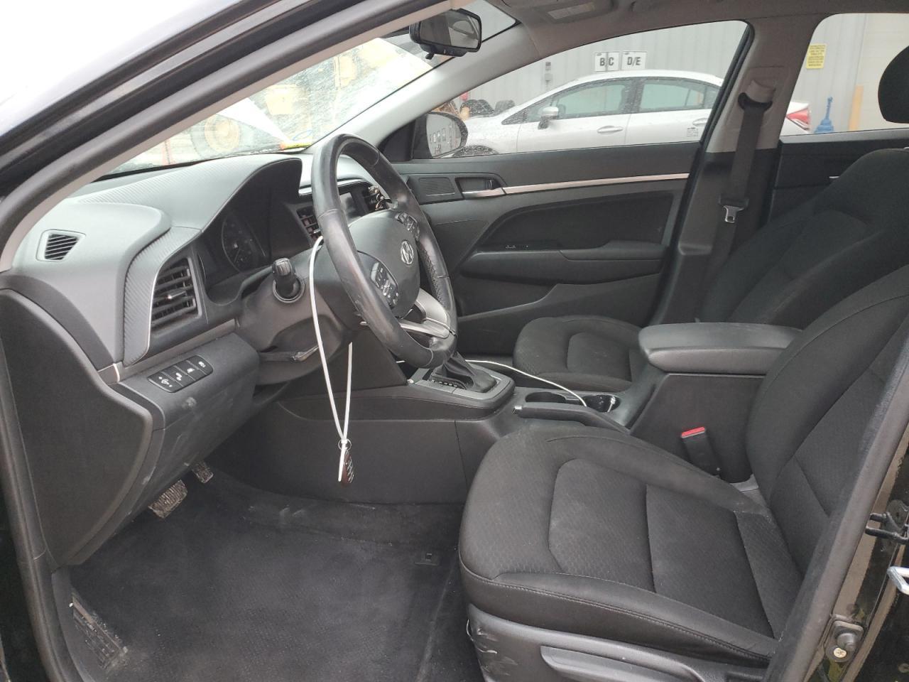 2019 HYUNDAI ELANTRA SE - Image 7