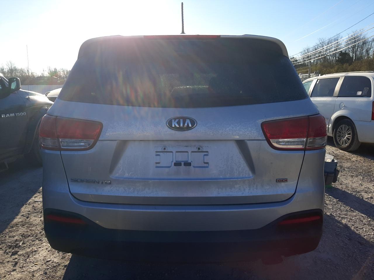 2016 KIA SORENTO LX - Image 6