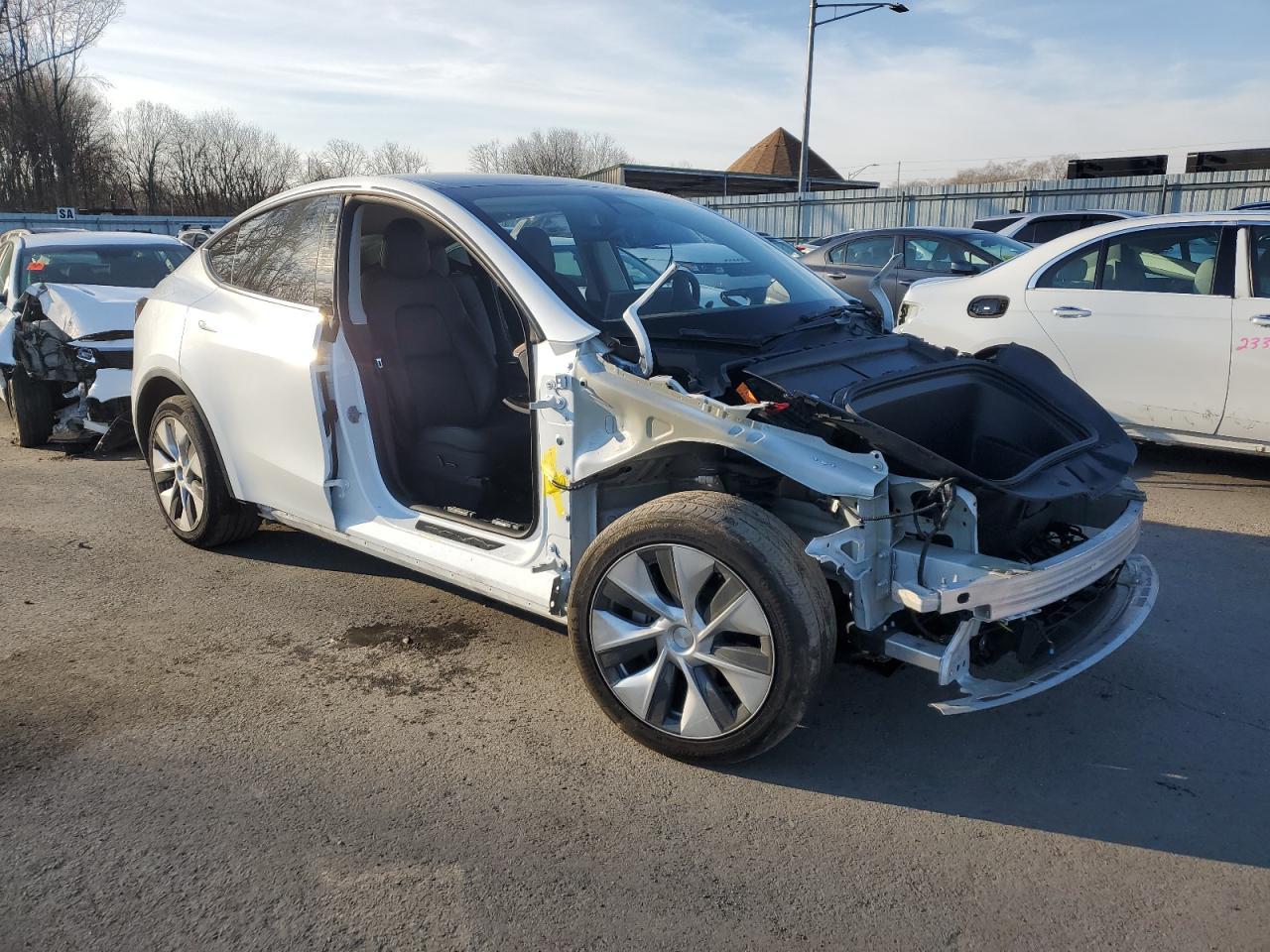 2022 TESLA MODEL Y - Image 4