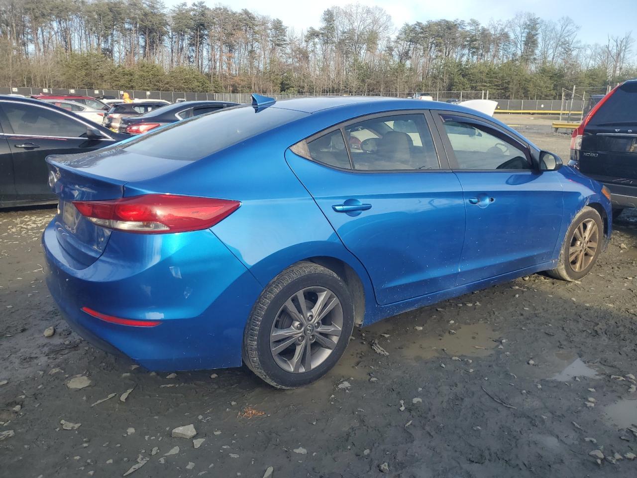 2017 HYUNDAI ELANTRA SE - Фото 3