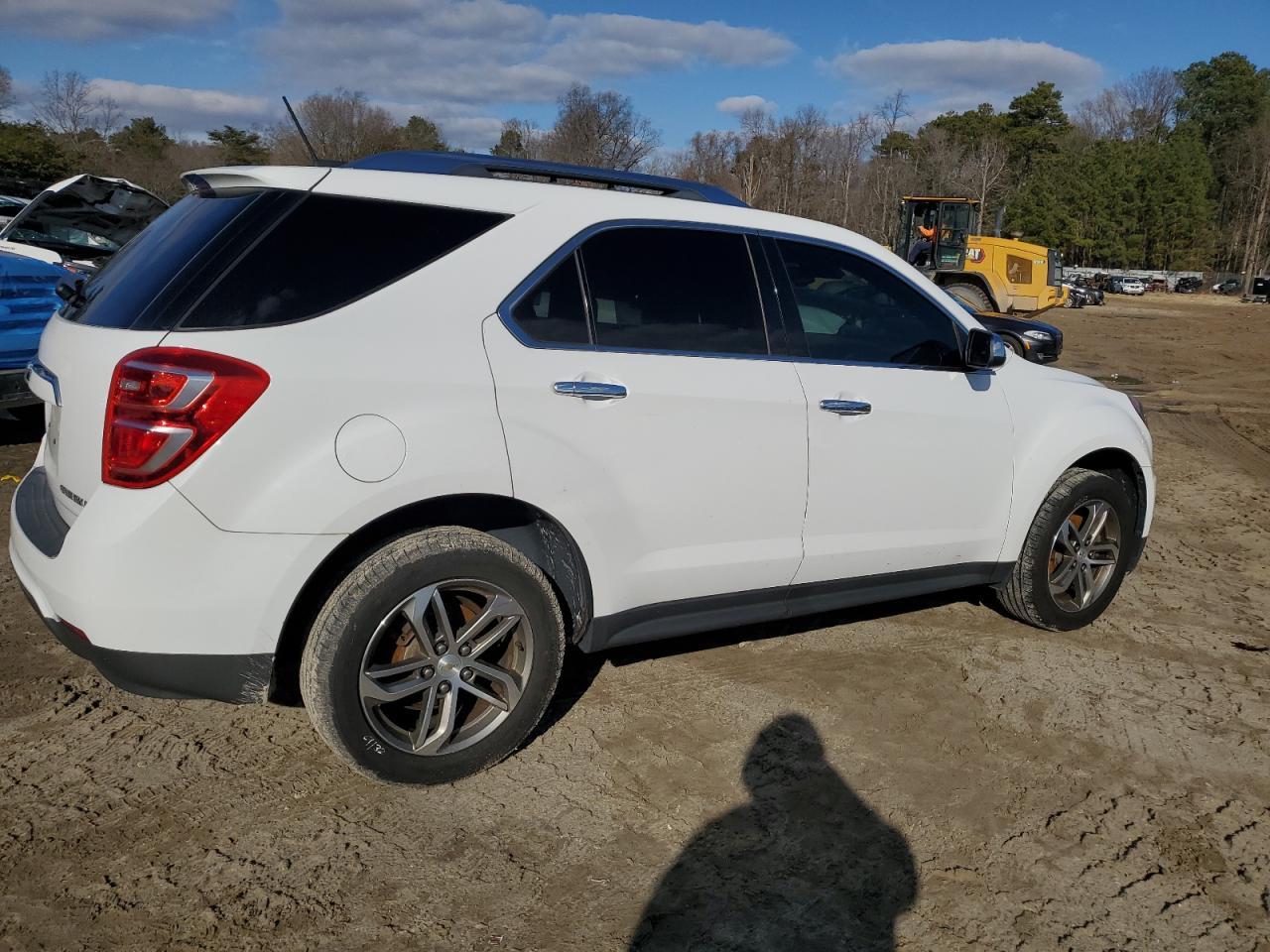 2016 CHEVROLET EQUINOX LT - Image 3