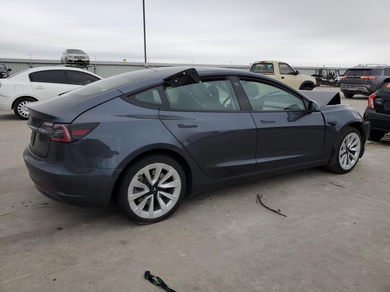 2022 TESLA MODEL 3 - Image 3