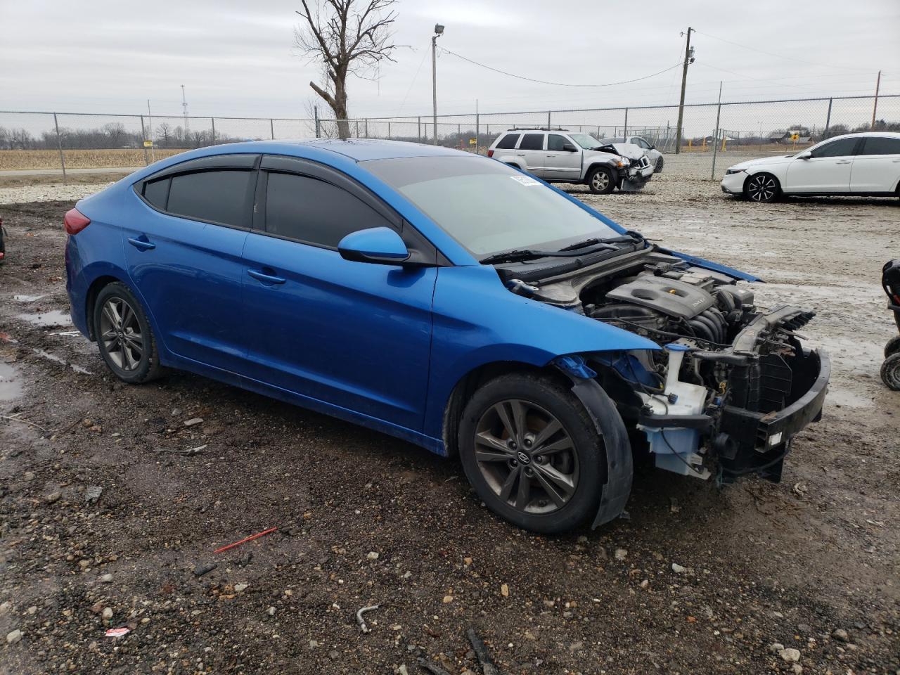 2018 HYUNDAI ELANTRA SE - Image 4