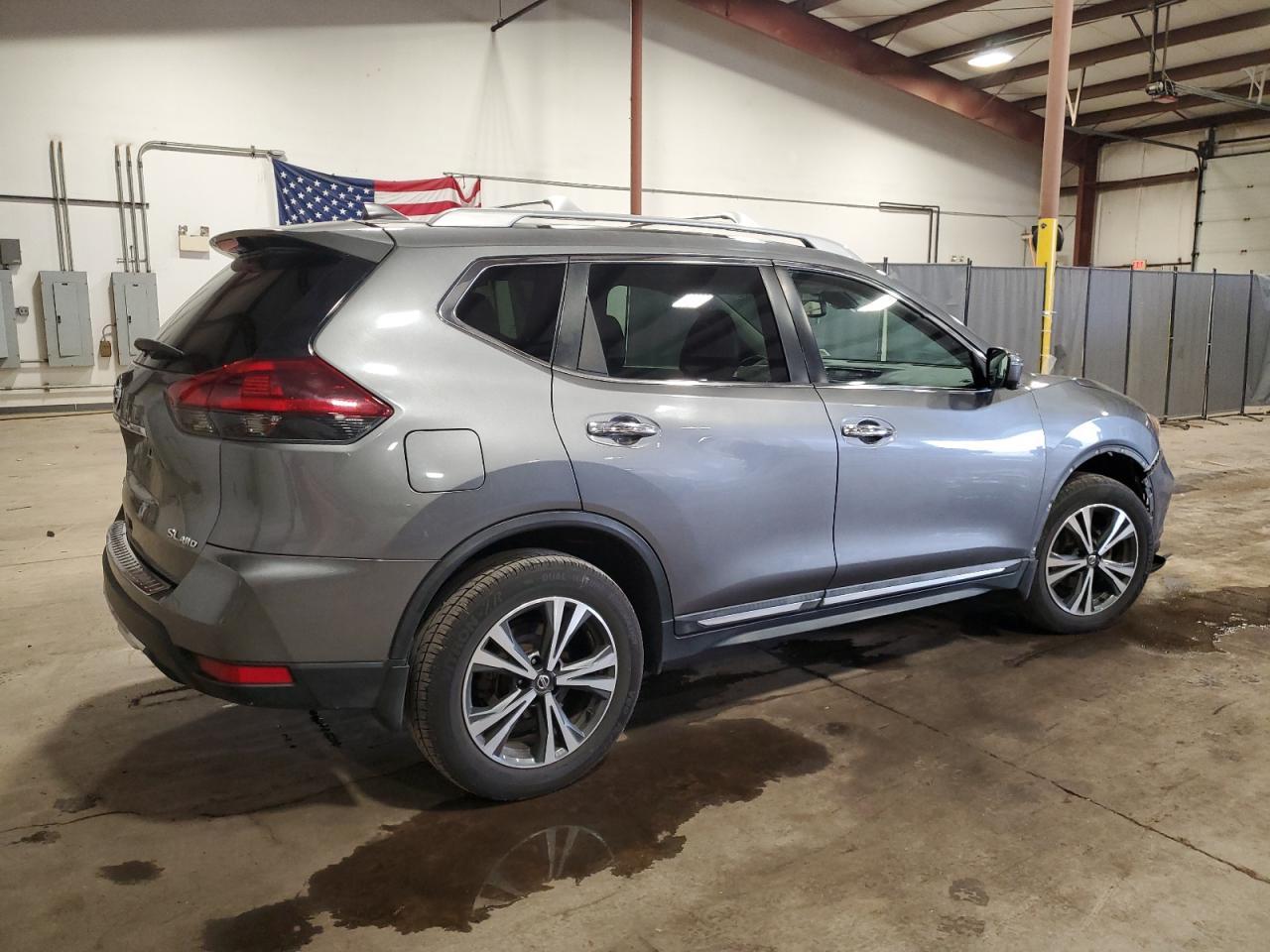 2018 NISSAN ROGUE S - Фото 3