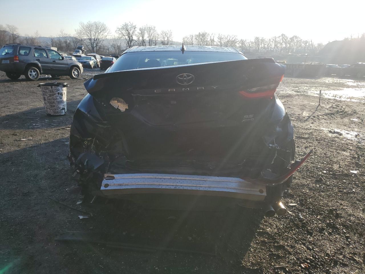 2021 TOYOTA CAMRY SE - Image 6