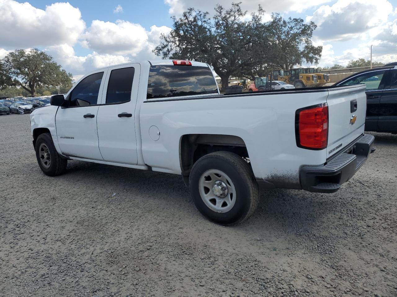 2017 CHEVROLET SILVERADO - Image 2
