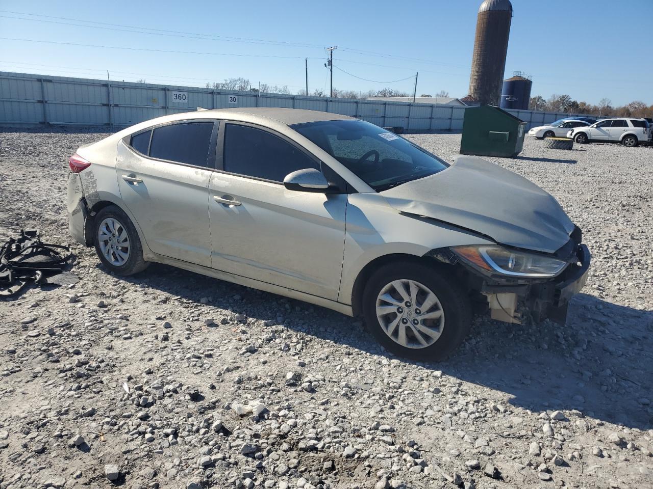 2017 HYUNDAI ELANTRA SE - Image 4
