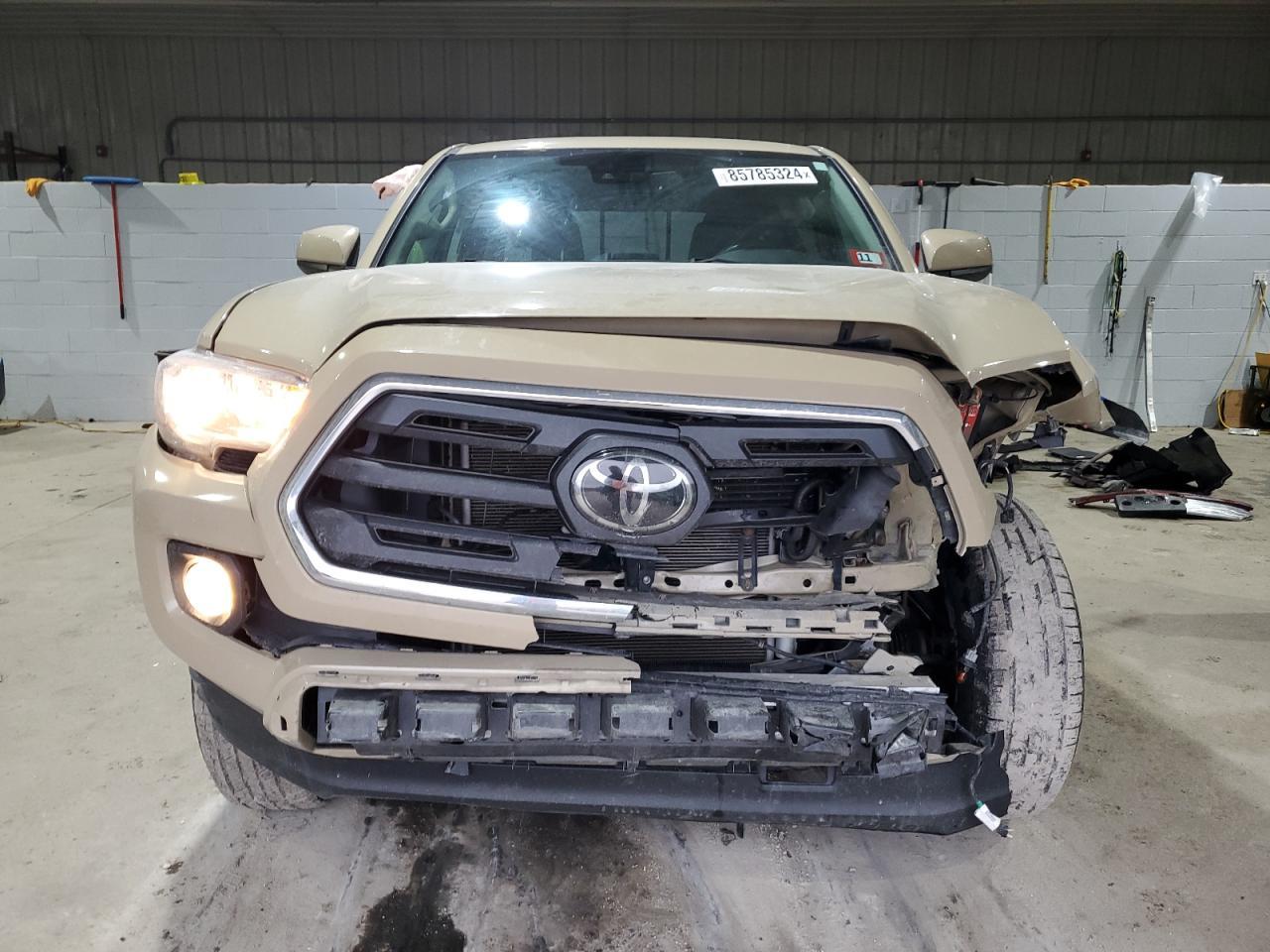 2018 TOYOTA TACOMA DOU - Фото 5