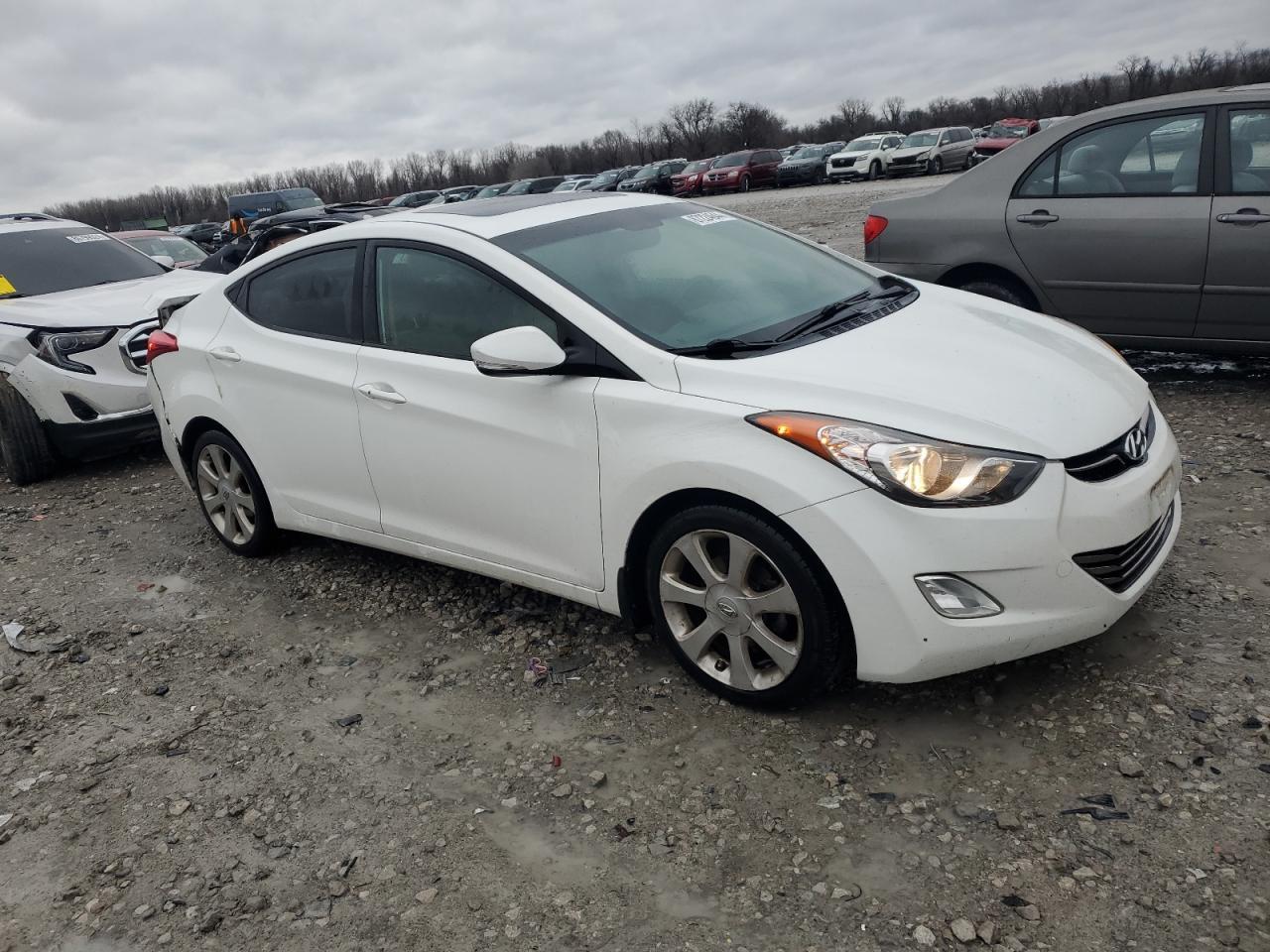 2013 HYUNDAI ELANTRA GL - Image 4