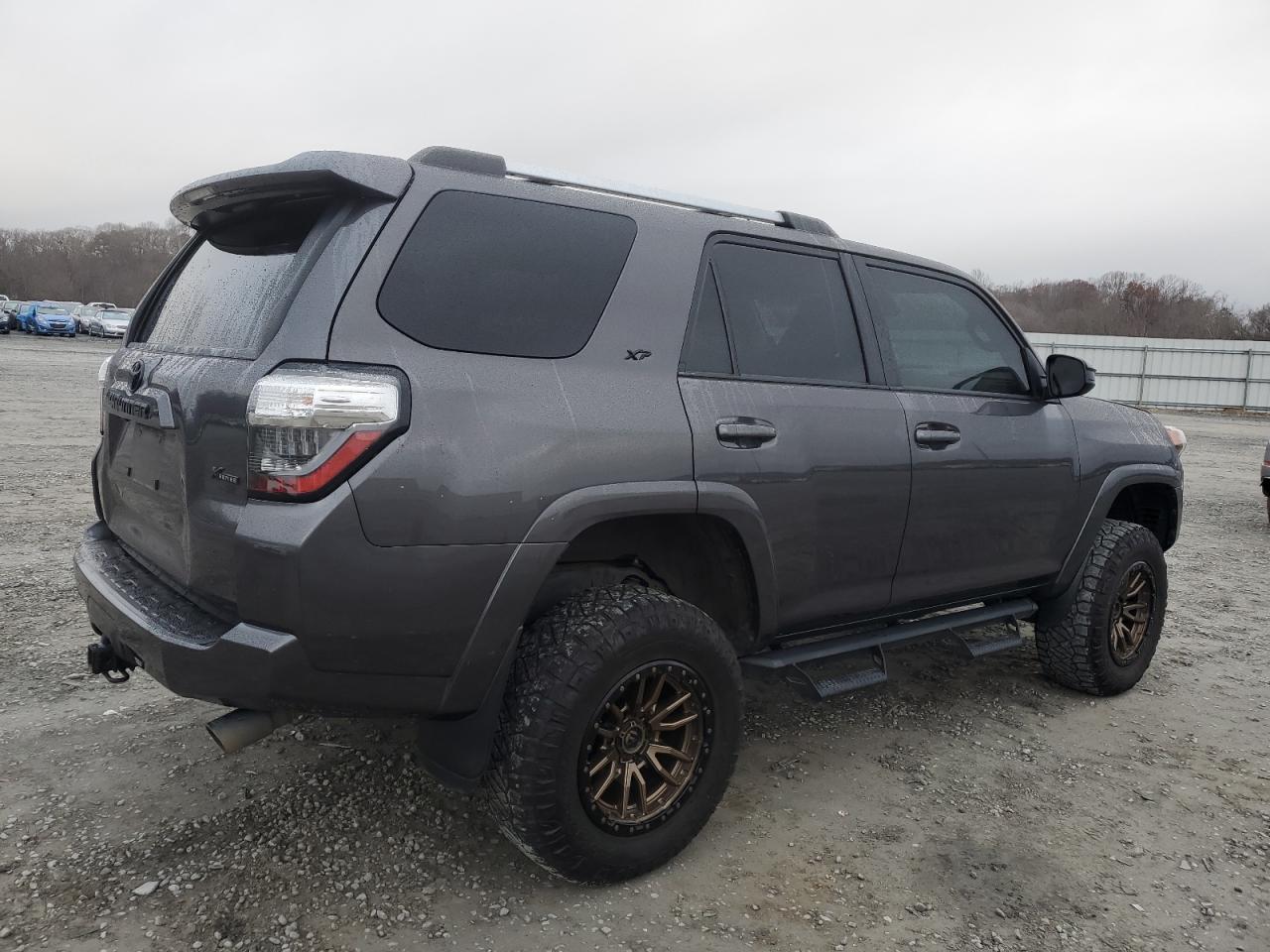 2022 TOYOTA 4RUNNER SR - Image 3