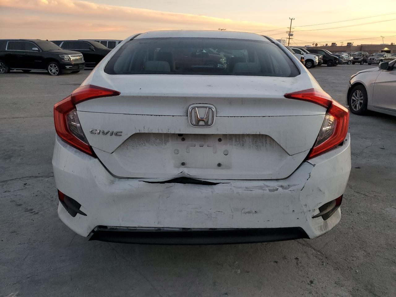 2017 HONDA CIVIC LX - Фото 6