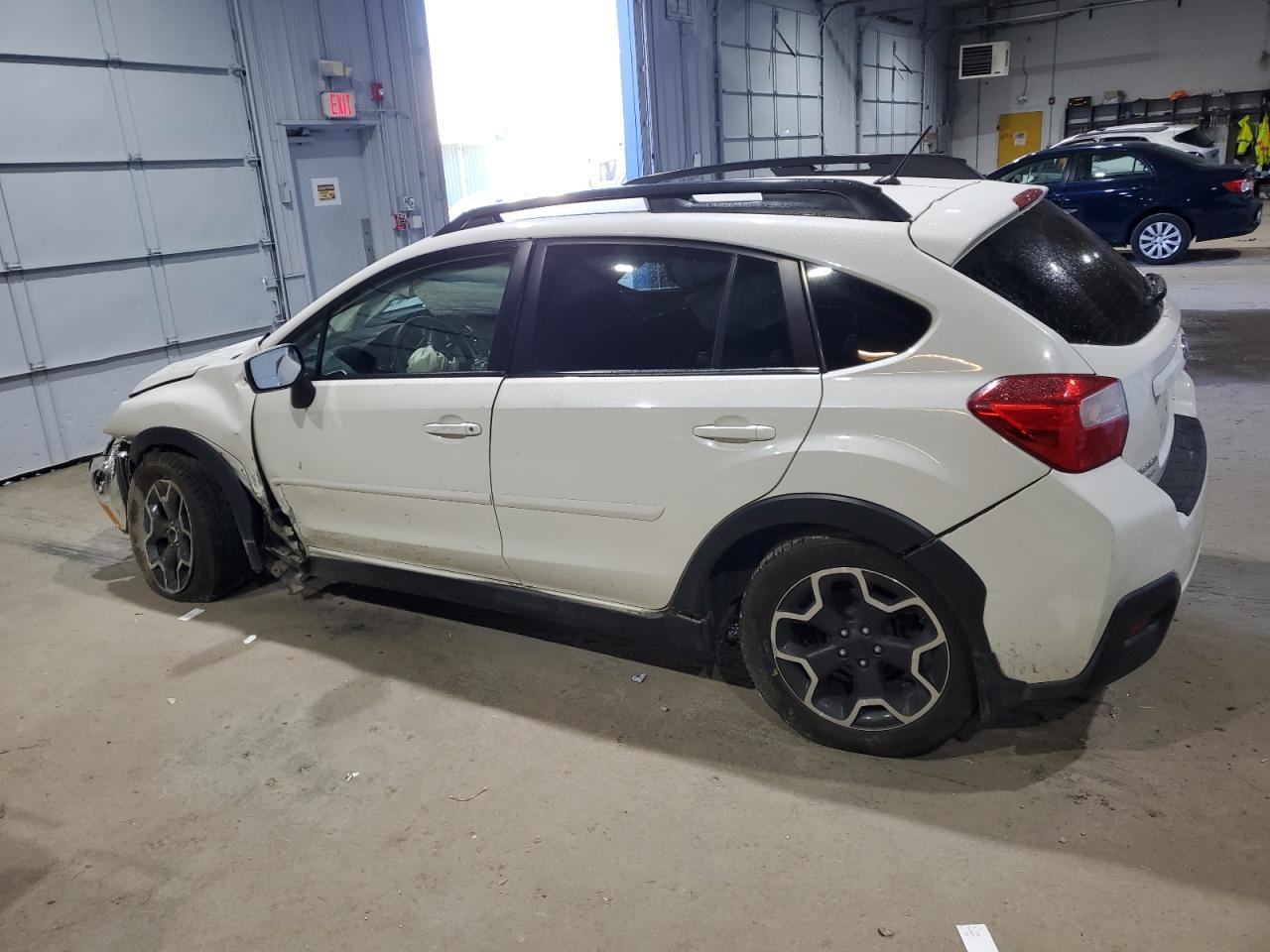 2015 SUBARU XV CROSSTR - Image 2