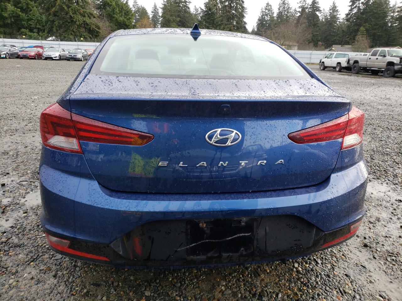 2019 HYUNDAI ELANTRA SE - Image 6