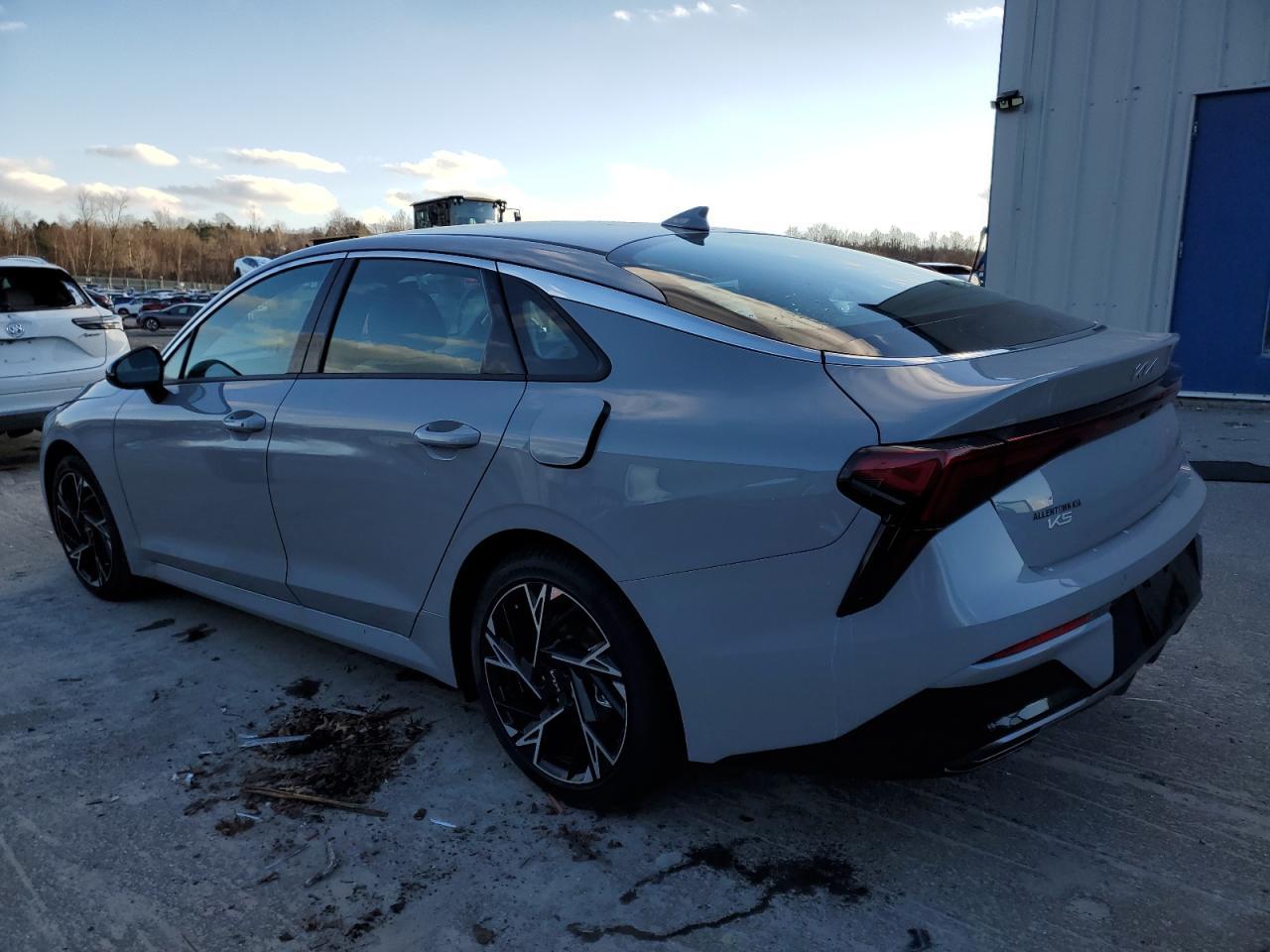 2025 KIA K5 GT LINE - Image 2