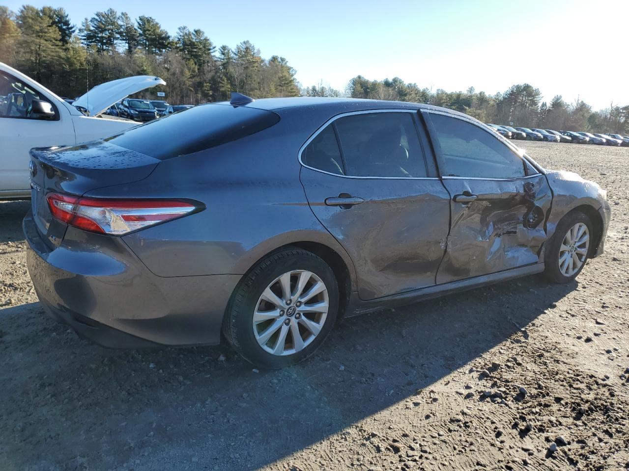 2019 TOYOTA CAMRY L - Image 3